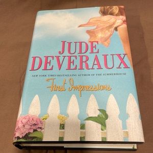 First Impressions-Jude Deveraux Hardback Novel 🌸Bundle your likes for a deal🌸